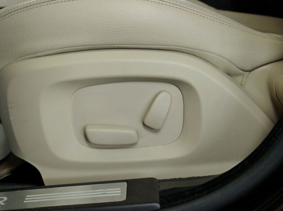 Jaguar XF, 3.0 л, АТ, 2013 фото 2