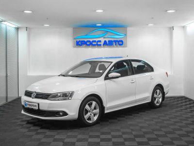 Volkswagen Jetta, 1.4 л, РКПП, 2013 фото 3