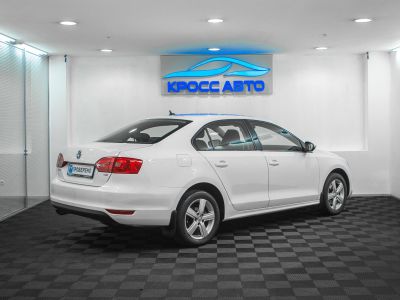 Volkswagen Jetta, 1.4 л, РКПП, 2013 фото 4