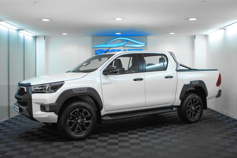 Toyota Hilux, 2.4 л, МТ, 2022 фото 3