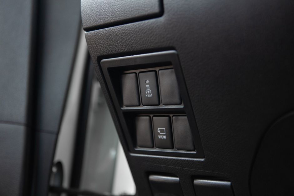 Toyota Hilux, 2.4 л, МТ, 2022 фото 1