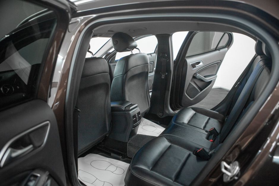 Mercedes-Benz GLA-класс, 2.0 л, Робот, 2017 фото 8