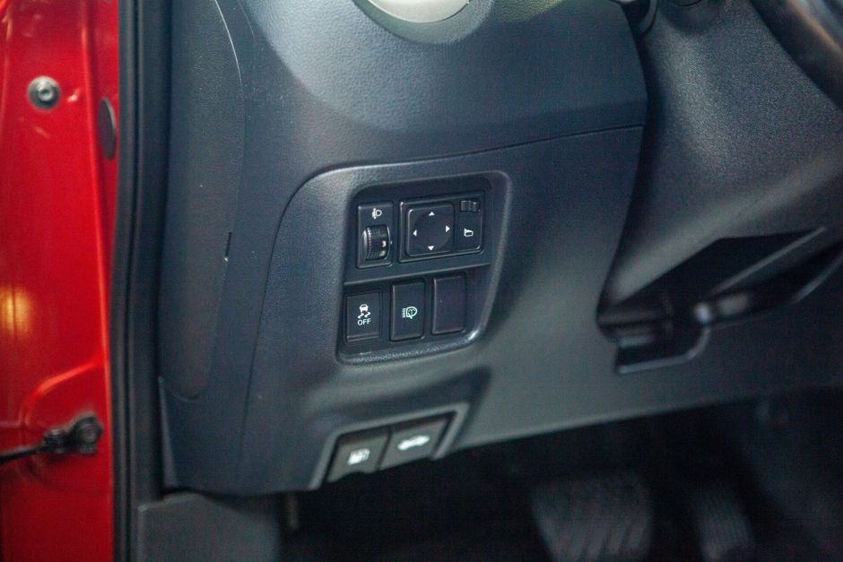 Nissan Juke, 1.6 л, Вариатор, 2012 фото 11