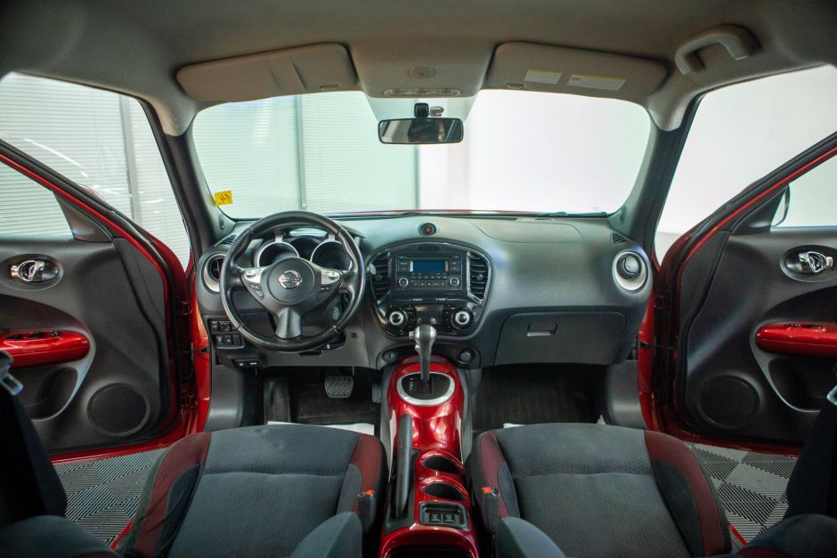 Nissan Juke, 1.6 л, Вариатор, 2012 фото 13