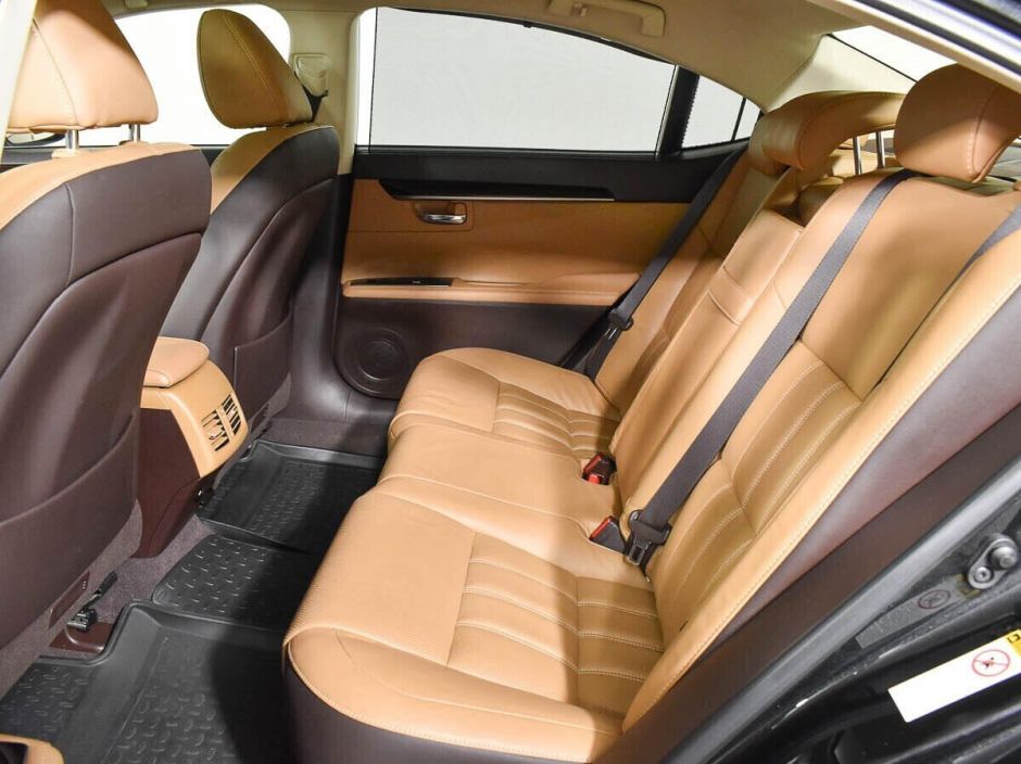 Lexus ES, 2.0 л, АТ, 2015 фото 1