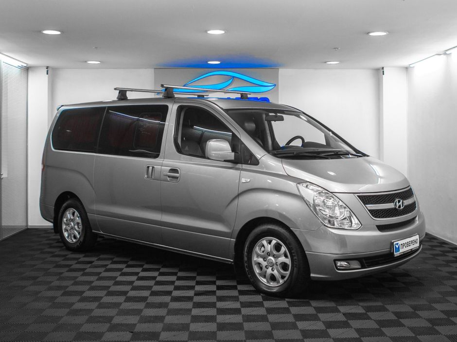 Hyundai Grand Starex, 2.5 л, АТ, 2011 фото 5