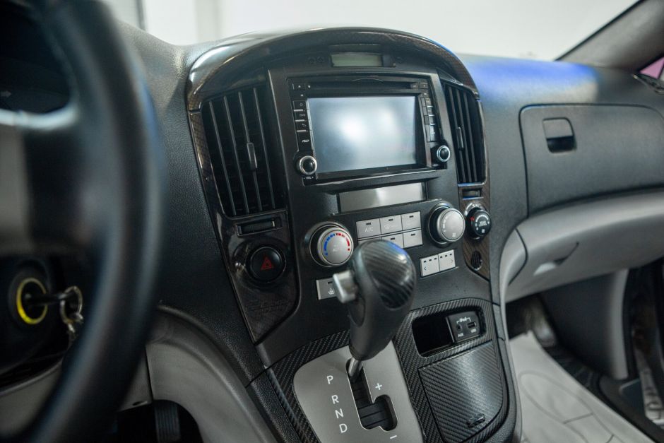 Hyundai Grand Starex, 2.5 л, АТ, 2011 фото 9