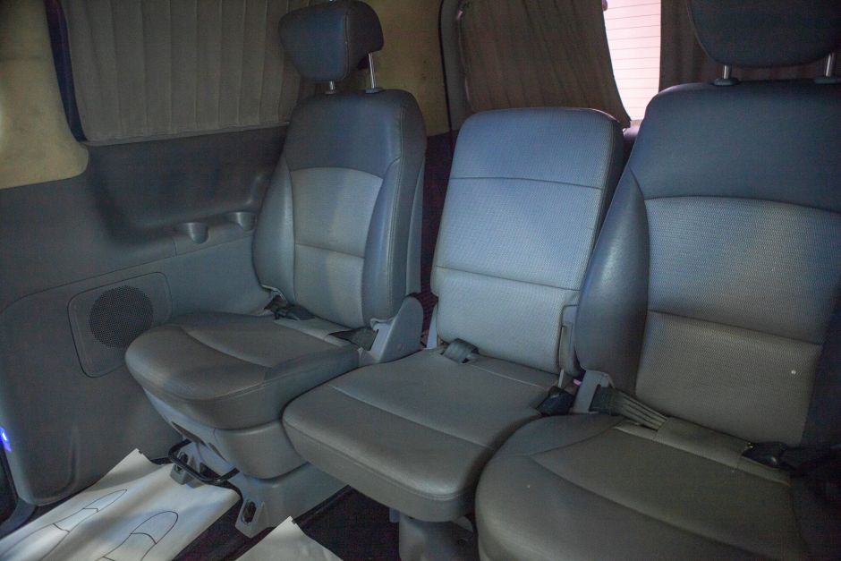 Hyundai Grand Starex, 2.5 л, АТ, 2011 фото 1