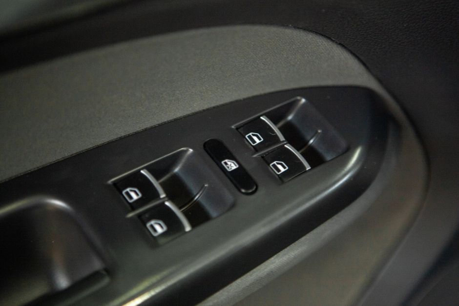 Volkswagen Touran, 1.4 л, Робот, 2011 фото 11