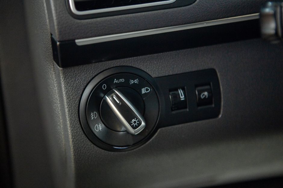 Volkswagen Touran, 1.4 л, Робот, 2011 фото 12