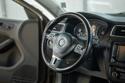 Volkswagen Jetta, 1.4 л, РКПП, 2011 фото 2