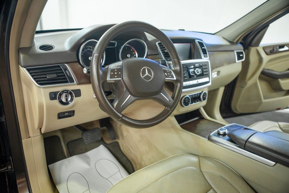 Mercedes-Benz M-класс, 3.0 л, АТ, 2013 фото 9