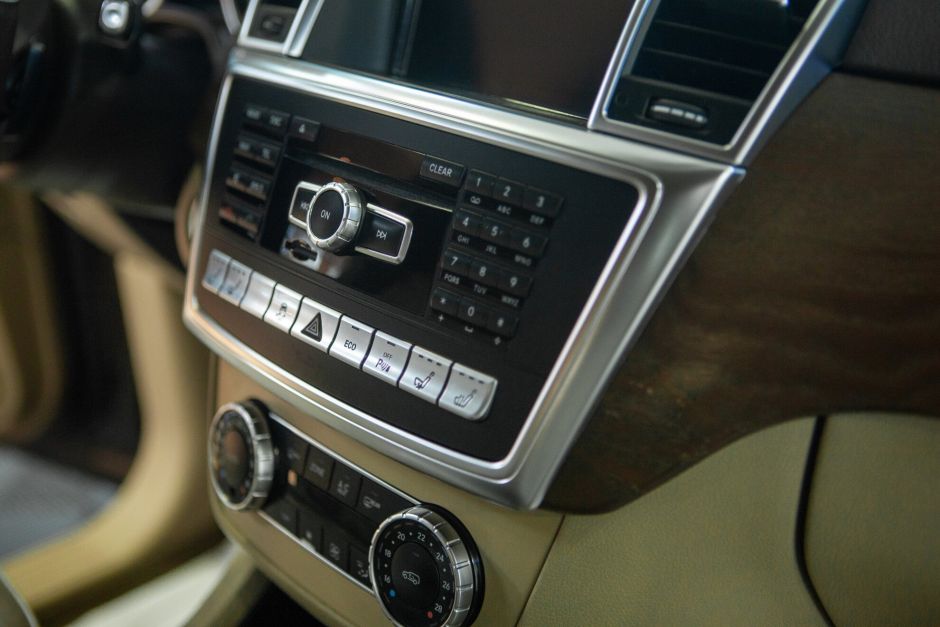 Mercedes-Benz M-класс, 3.0 л, АТ, 2013 фото 15