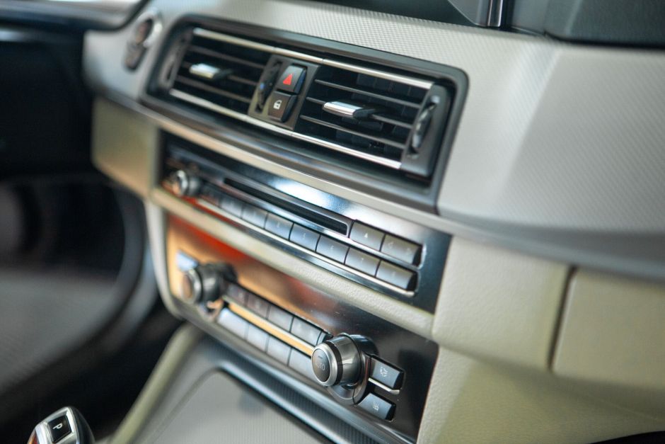 BMW 5 серия, 2.0 л, АТ, 2013 фото 16