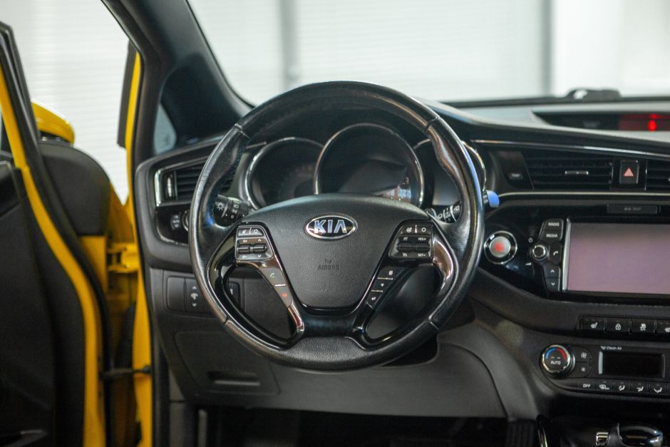 Kia Ceed, 1.6 л, Робот, 2016 фото 12