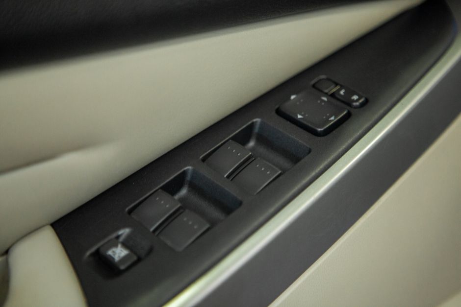 Mazda CX-7, 2.5 л, АТ, 2011 фото 2