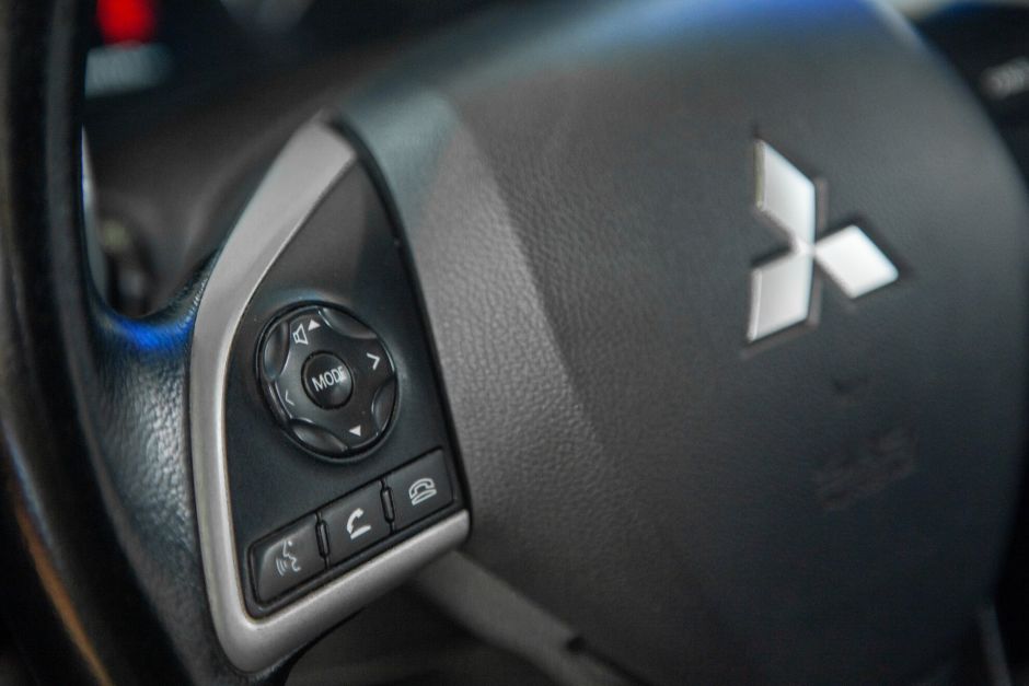 Mitsubishi Outlander, 2.4 л, Вариатор, 2014 фото 11