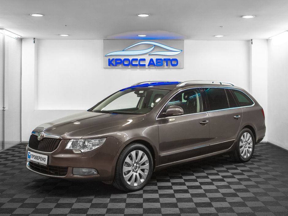Skoda Superb, 1.9 л, Робот, 2010 фото 3