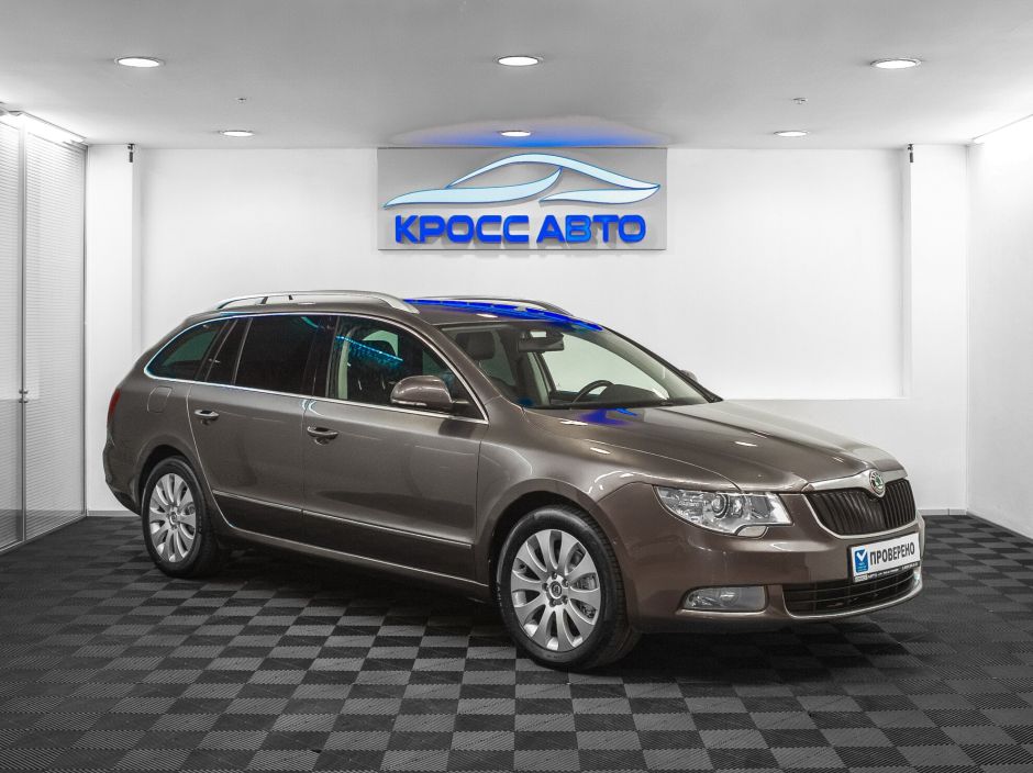 Skoda Superb, 1.9 л, Робот, 2010 фото 5