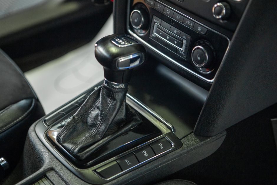 Skoda Superb, 1.9 л, Робот, 2010 фото 15