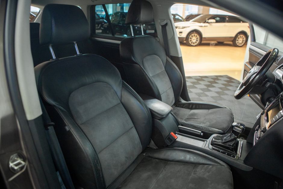 Skoda Superb, 1.9 л, Робот, 2010 фото 16