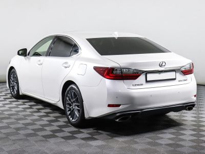 Lexus ES, 2.5 л, АКПП, 2016 фото 6