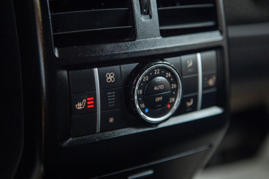 Mercedes-Benz M-класс, 3.0 л, АТ, 2012 фото 10