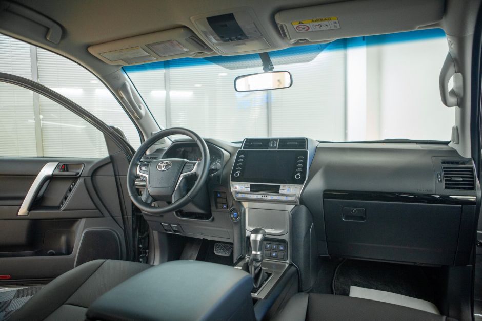 Toyota Land Cruiser Prado, 2.7 л, АТ, 2021 фото 7