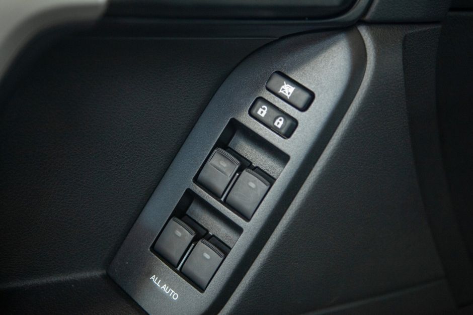 Toyota Land Cruiser Prado, 2.7 л, АТ, 2021 фото 2