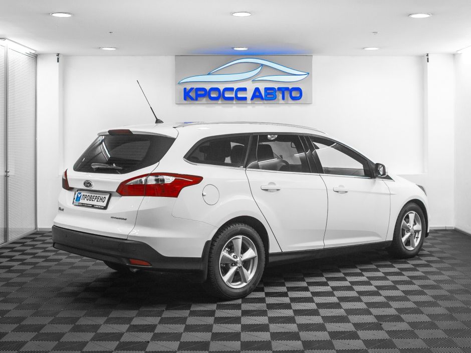 Ford Focus, 1.6 л, Робот, 2014 фото 4