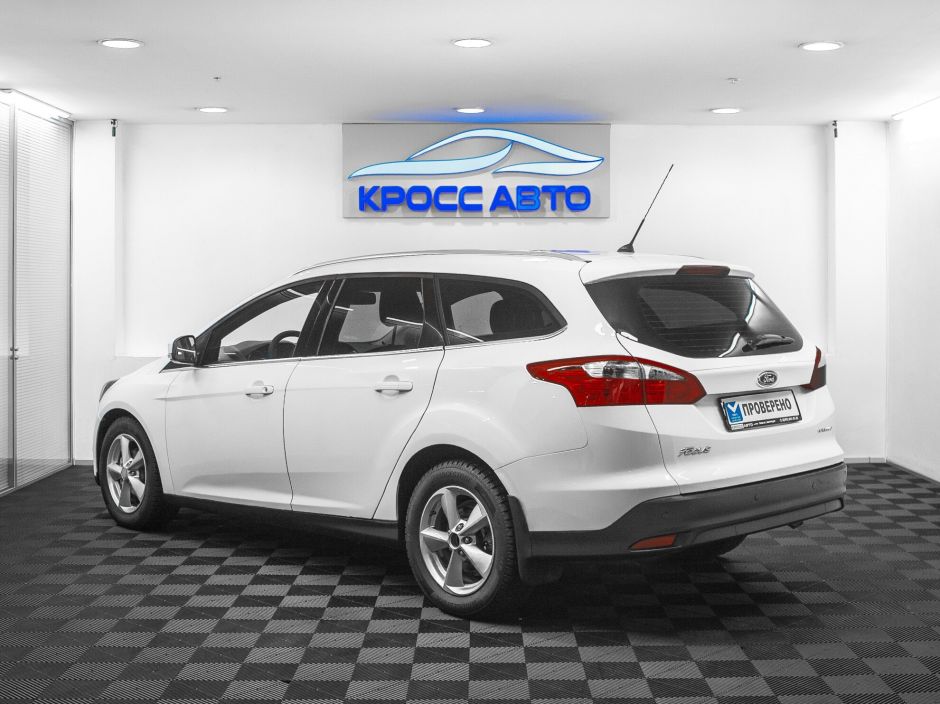 Ford Focus, 1.6 л, Робот, 2014 фото 6