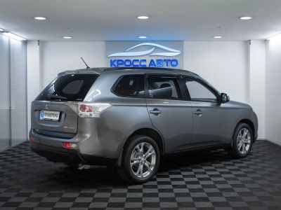 Mitsubishi Outlander, 2.4 л, CVT, 2012 фото 4