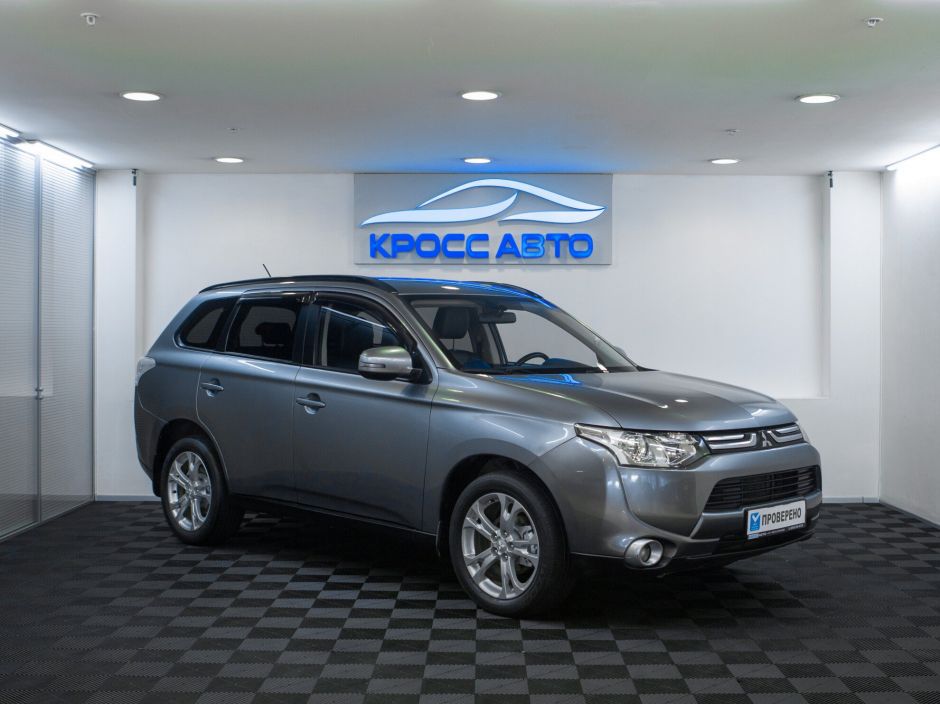 Mitsubishi Outlander, 2.4 л, Вариатор, 2012 фото 5