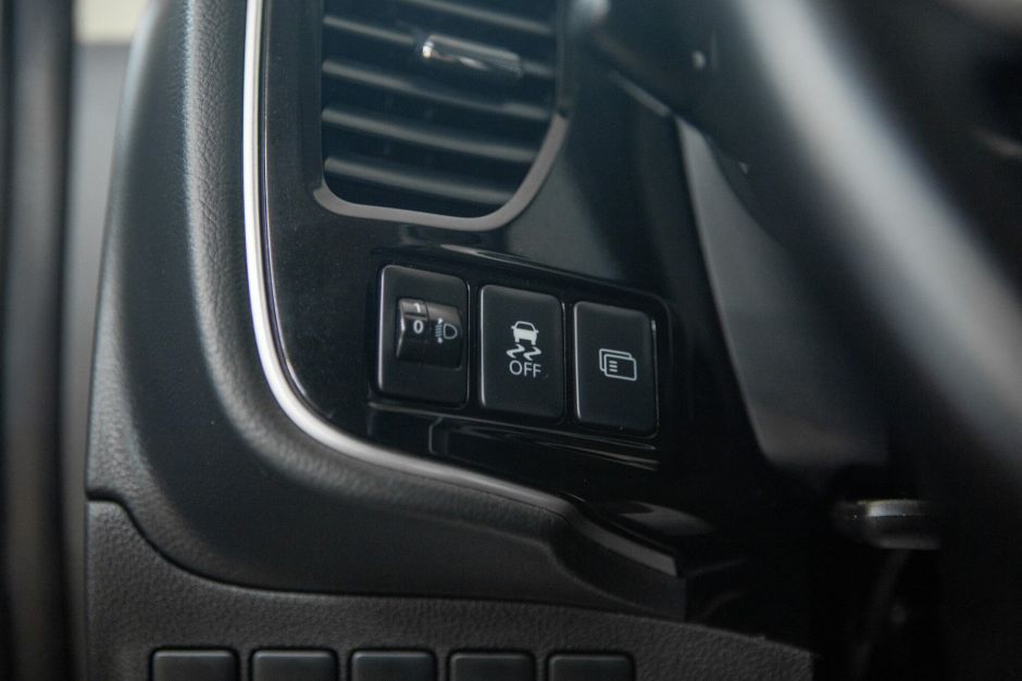 Mitsubishi Outlander, 2.4 л, Вариатор, 2012 фото 10