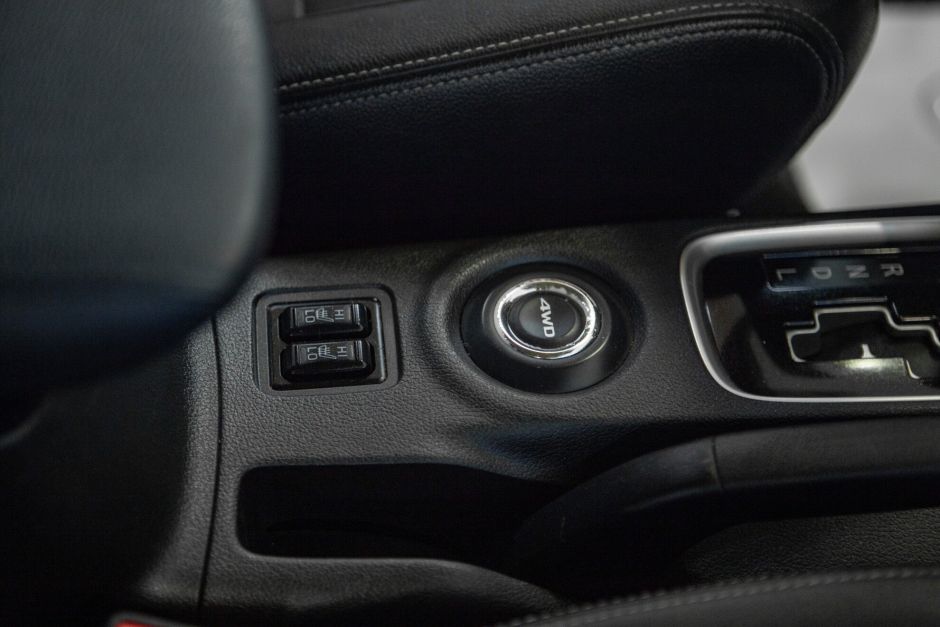 Mitsubishi Outlander, 2.4 л, Вариатор, 2012 фото 16