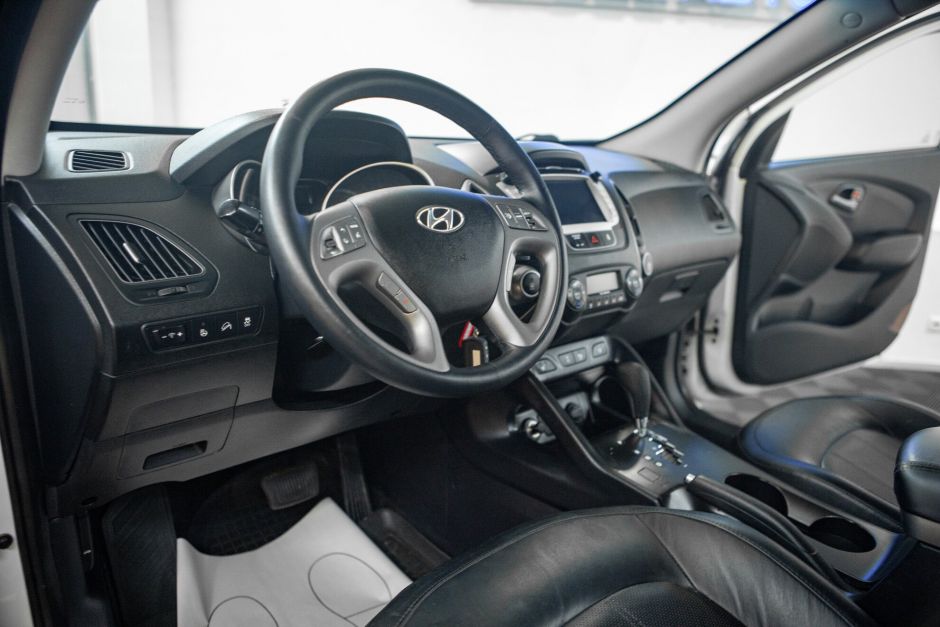 Hyundai ix35, 2.0 л, АТ, 2014 фото 10