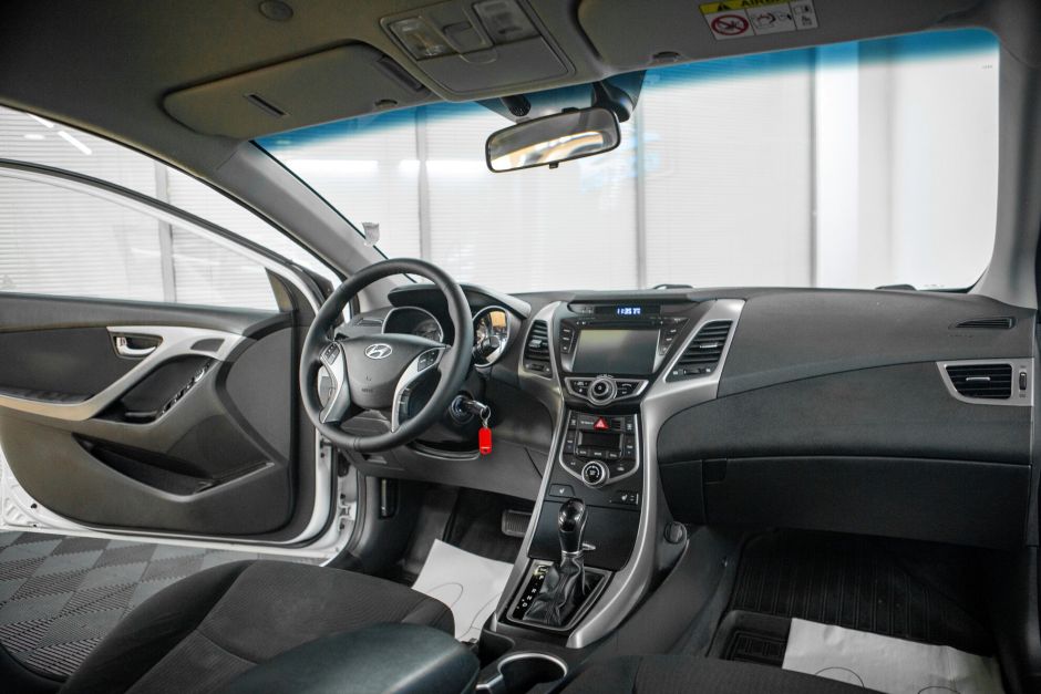 Hyundai Elantra, 1.8 л, АТ, 2014 фото 7