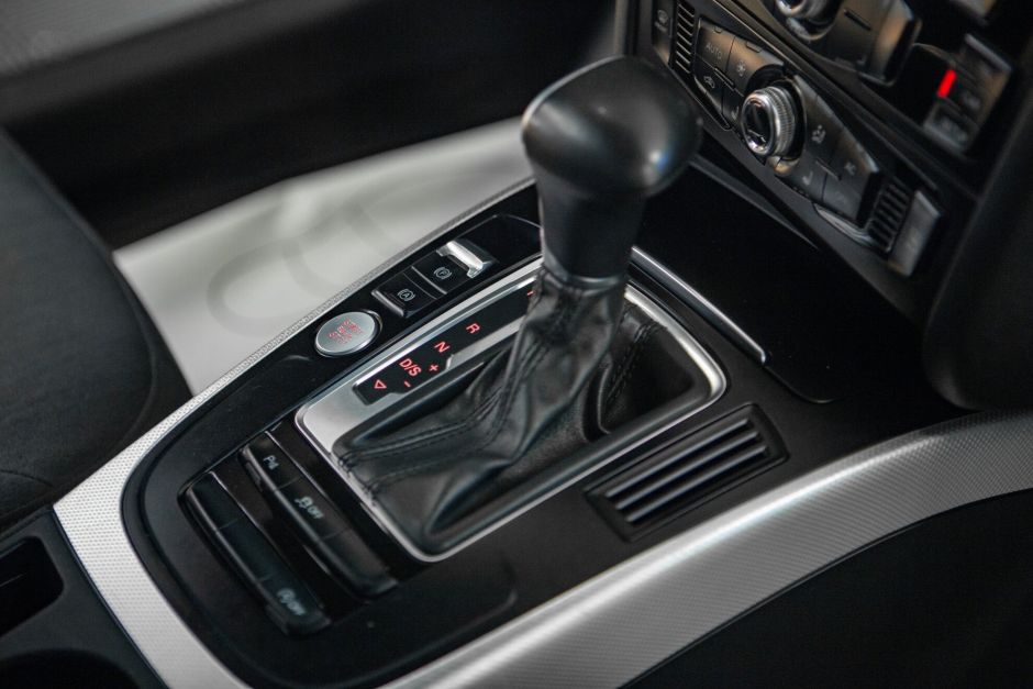 Audi A4, 1.8 л, Вариатор, 2012 фото 12