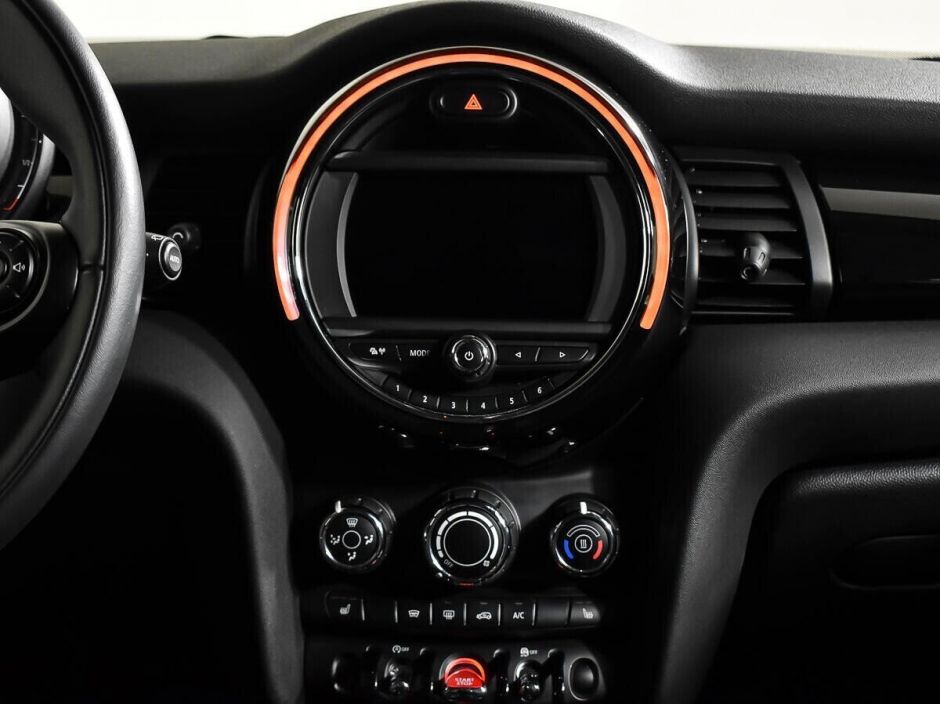 MINI Hatch, 1.5 л, Робот, 2018 фото 9