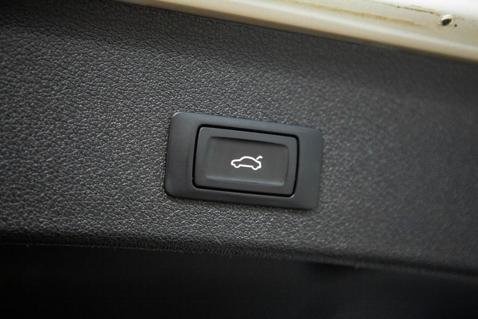 Audi Q5, 2.0 л, АТ, 2015 фото 1