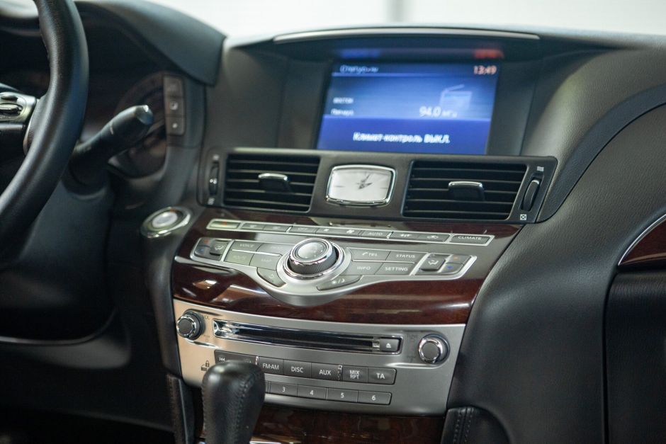 Infiniti Q70, 2.5 л, АТ, 2015 фото 13