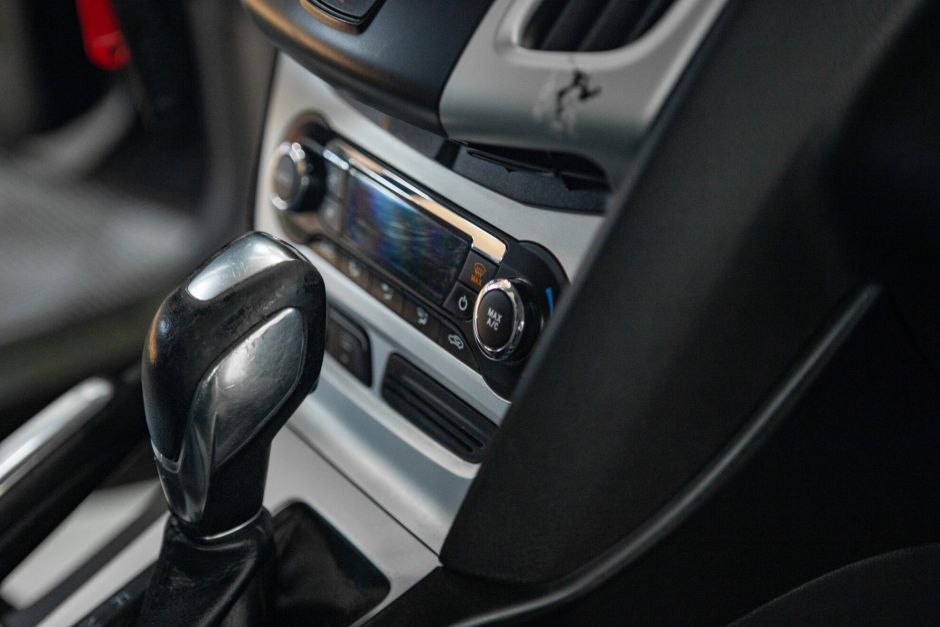 Ford Focus, 1.6 л, Робот, 2012 фото 14