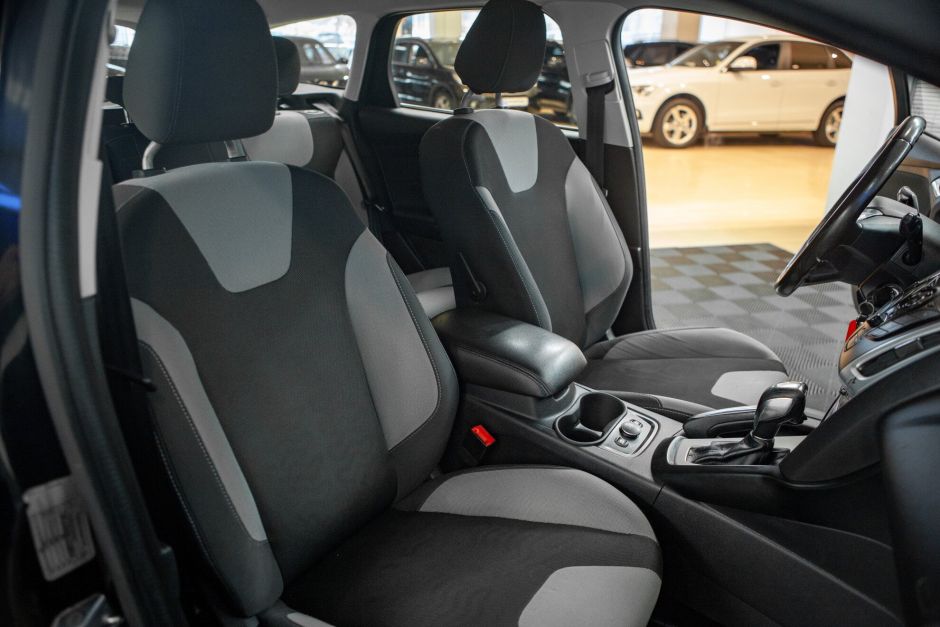 Ford Focus, 1.6 л, Робот, 2012 фото 2