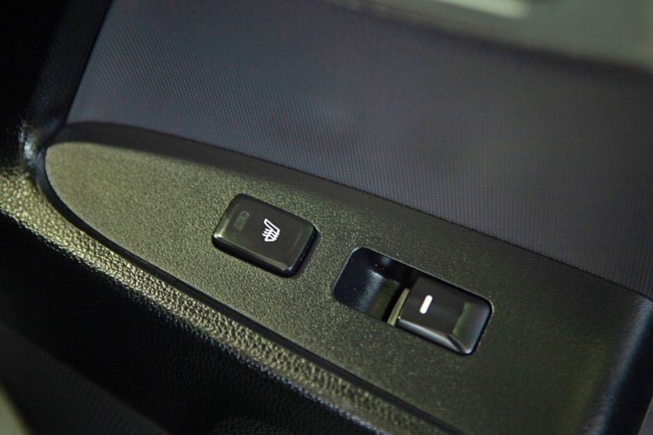 Kia Sportage, 2.0 л, АТ, 2011 фото 1