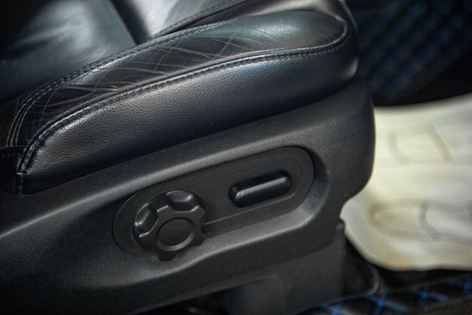 Ford Explorer, 3.5 л, АТ, 2012 фото 17