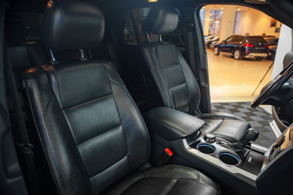 Ford Explorer, 3.5 л, АТ, 2012 фото 1