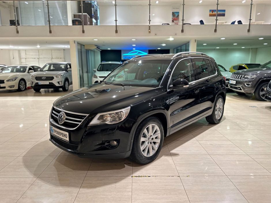 Volkswagen Tiguan, 2.0 л, АТ, 2010 фото 3