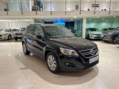 Volkswagen Tiguan, 2.0 л, АКПП, 2010 фото 5