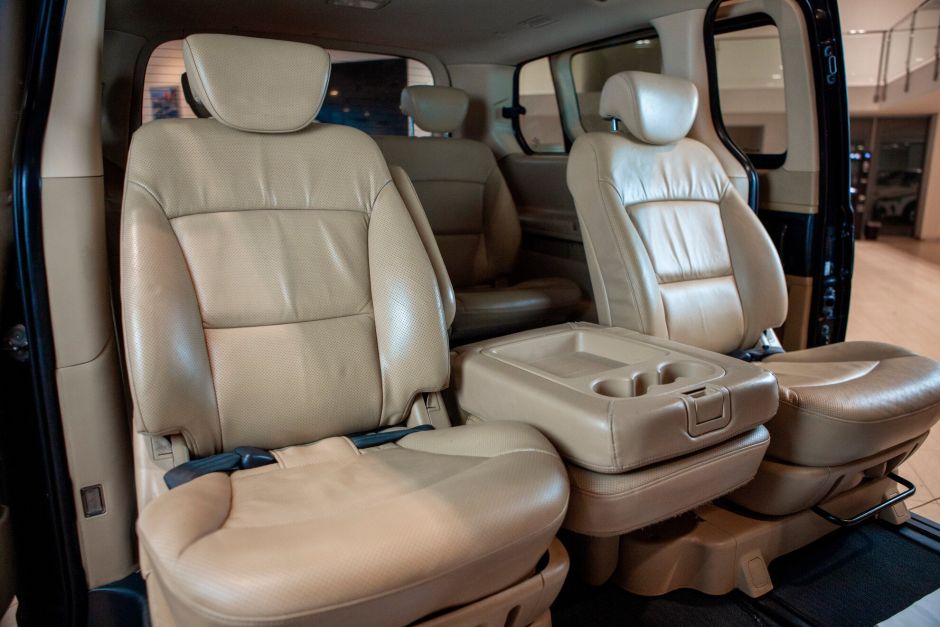 Hyundai Grand Starex, 2.5 л, АТ, 2010 фото 11