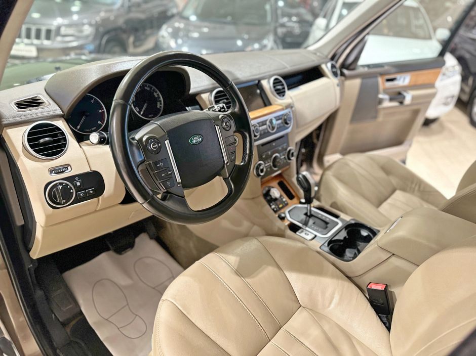 Land Rover Discovery, 3.0 л, АТ, 2012 фото 10